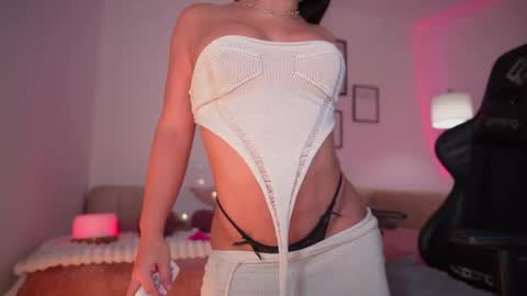 instagram melisabahamon  online show from 09.21.25