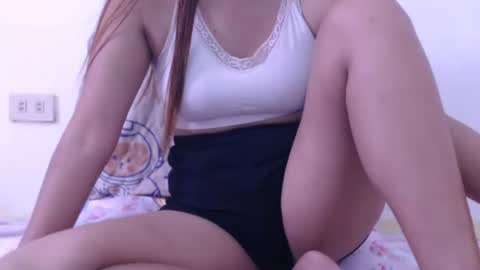 Snapshot of sweetness002 chatting on 10.13.25 NESS online show from 10.13.25