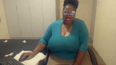 sweetnoziexxx online show from 02.18.25