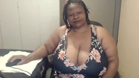sweetnoziexxx online show from 10.13.25