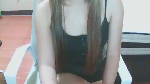 Snapshot of sweetpiax69 chatting on 03.06.25 sweetpiax69 online show from 03.06.25