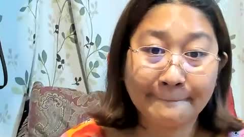 Snapshot of sweetpilipina88 chatting on 11.03.25 MIA online show from 11.03.25