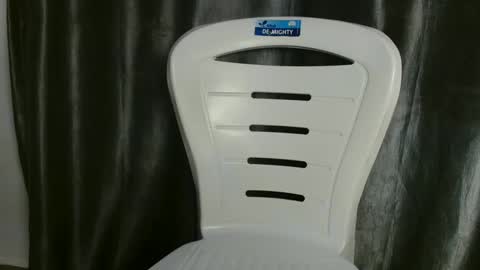 slim ivy online show from 11.29.25