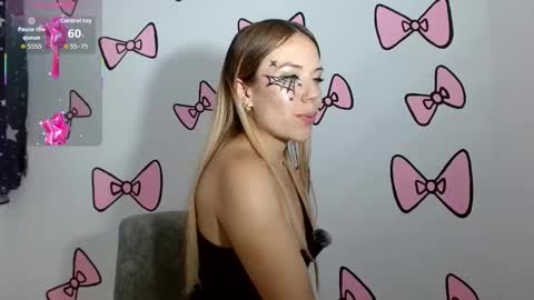 SweetSamarax online show from 10.19.25