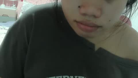 Snapshot of sweetsexy18 chatting on 03.03.25 sweetsexy18 online show from 03.03.25