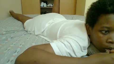 Snapshot of sweetshilah chatting on 10.23.25 sweetshilah online show from 10.23.25