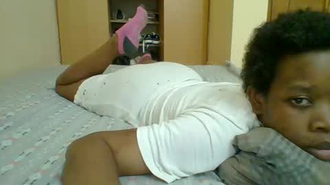 Snapshot of sweetshilah chatting on 10.29.25 sweetshilah online show from 10.29.25