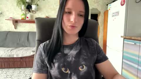 Sweet Shy online show from 04.27.26