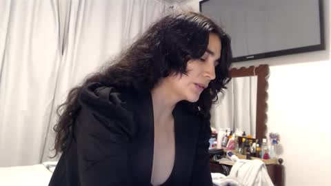 Snapshot of sweetsmile28 chatting on 02.09.26 Dianis online show from 02.09.26