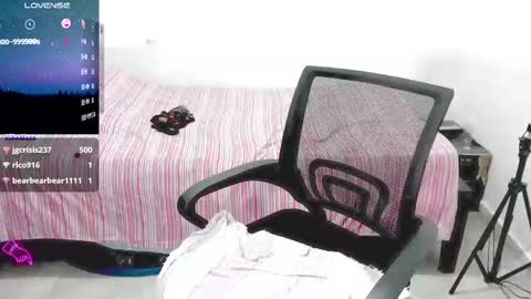 lili online show from 02.17.25