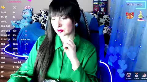 Snapshot of sweetsunnymila chatting on 12.27.24 HelloI amShy Charming Mila-Nice to meet you and Welcome I am not a nude model  Sometimes a smile is all that we need online show from 12.27.24