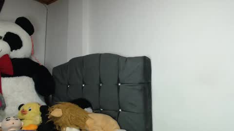 Snapshot of sweett_candy1 chatting on 03.08.25 sweett_candy1 online show from 03.08.25