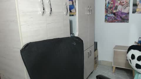 Snapshot of sweett_candy1 chatting on 10.28.25 sweett_candy1 online show from 10.28.25