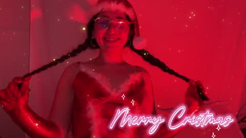 Snapshot of sweett_vera chatting on 12.29.24 Veronicca online show from 12.29.24
