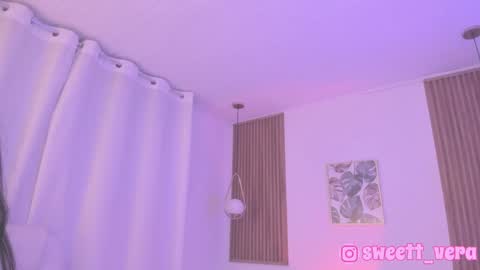 Snapshot of sweett_vera chatting on 12.29.24 Veronicca online show from 12.29.24