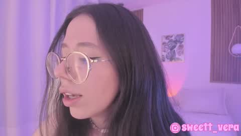 Snapshot of sweett_vera chatting on 02.10.25 Veronicca online show from 02.10.25