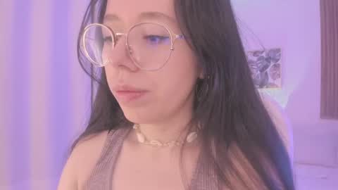 Snapshot of sweett_vera chatting on 02.14.25 Veronicca online show from 02.14.25