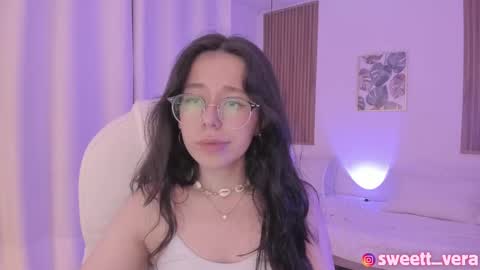 Snapshot of sweett_vera chatting on 02.23.25 Veronicca online show from 02.23.25