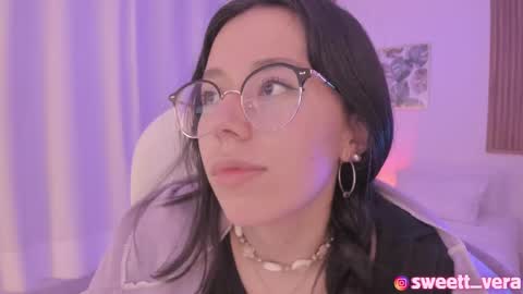 Snapshot of sweett_vera chatting on 02.24.25 Veronicca online show from 02.24.25