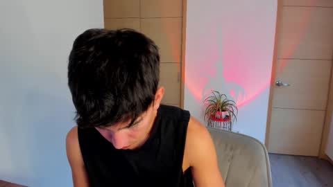 Snapshot of sweettaaron chatting on 09.30.25 Andy online show from 09.30.25