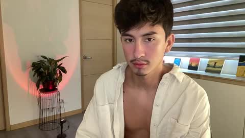 Snapshot of sweettaaron chatting on 10.15.25 Andy online show from 10.15.25