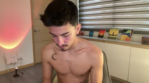 Snapshot of sweettaaron chatting on 11.12.25 Andy online show from 11.12.25