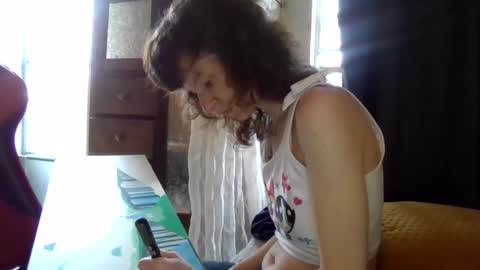 Snapshot of sweettoothtrixie chatting on 01.10.26 Sweet Tooth Trixie online show from 01.10.26