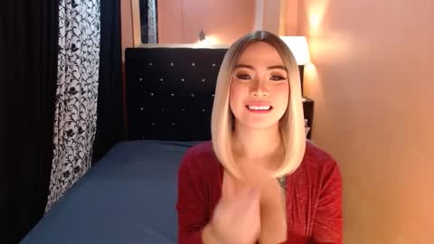 Snapshot of sweettrixiee chatting on 03.11.25 Ms trixiee online show from 03.11.25