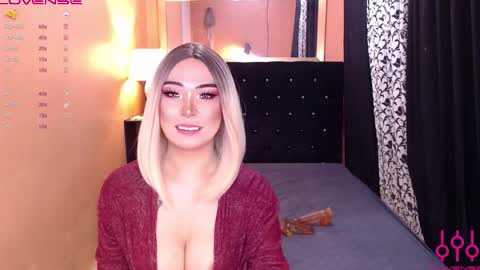 Ms trixiee online show from 11.26.25