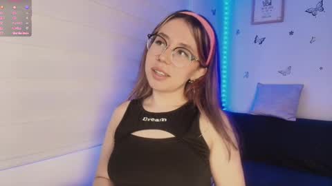 Snapshot of sweettvera_ chatting on 09.26.25 Veronica Independent Model online show from 09.26.25
