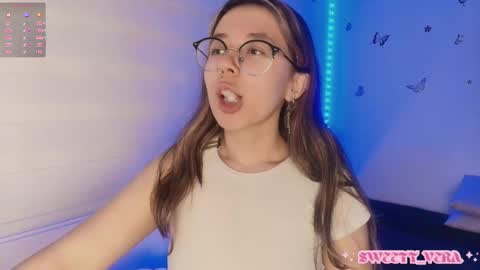 Snapshot of sweettvera_ chatting on 10.12.25 Veronica Independent Model online show from 10.12.25