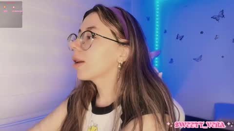 Snapshot of sweettvera_ chatting on 10.14.25 Veronica Independent Model online show from 10.14.25