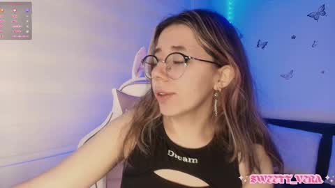Snapshot of sweettvera_ chatting on 10.17.25 Veronica Independent Model online show from 10.17.25