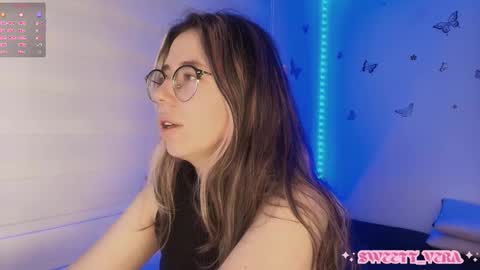 Snapshot of sweettvera_ chatting on 10.24.25 Veronica Independent Model online show from 10.24.25