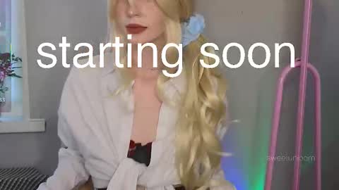 Elis  a little vacation Ill be here Saturday my schedules in bio online show from 09.26.25