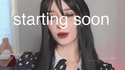 Elis  a little vacation Ill be here Saturday my schedules in bio online show from 11.08.25