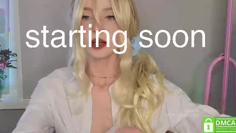 Elis  a little vacation Ill be here Saturday my schedules in bio online show from 11.23.25