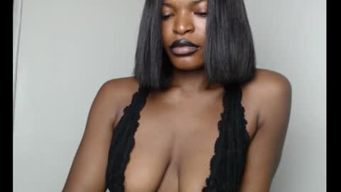 sweetxxboobsx online show from 11.17.25