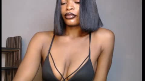 Snapshot of sweetxxboobsx chatting on 04.26.26 sweetxxboobsx online show from 04.26.26