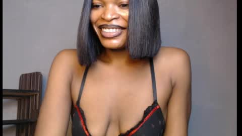 Snapshot of sweetxxboobsx chatting on 05.19.26 sweetxxboobsx online show from 05.19.26