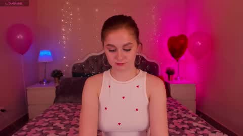 Snapshot of sweety69foxy chatting on 03.04.25 sweety69foxy online show from 03.04.25