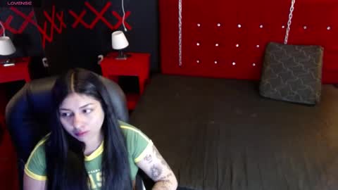 Snapshot of sweety_ashly chatting on 01.18.25 Ashley 3 online show from 01.18.25