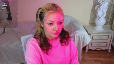 Hot Candy online show from 11.28.25