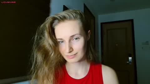 Snapshot of sweety_fruits chatting on 02.28.25 sweety_fruits online show from 02.28.25