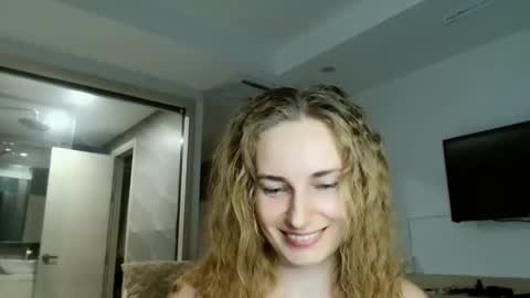 sweety_fruits online show from 02.22.26