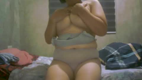 Snapshot of sweety_jhones chatting on 10.25.25 jhones online show from 10.25.25
