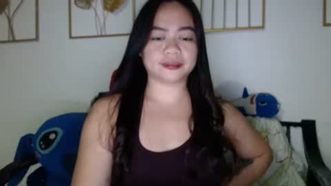 Snapshot of sweetyasian_ chatting on 09.13.25 stacey online show from 09.13.25