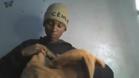 sweetypussy01 online show from 10.12.25