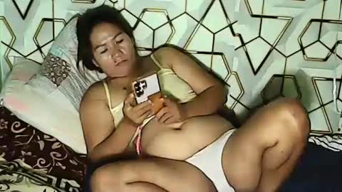 Sweetyummygirl online show from 02.19.25