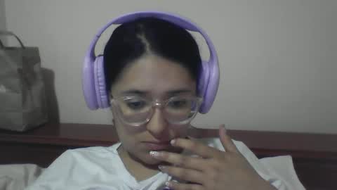 Snapshot of sweetyypeach chatting on 12.05.24 sweetyypeach online show from 12.05.24